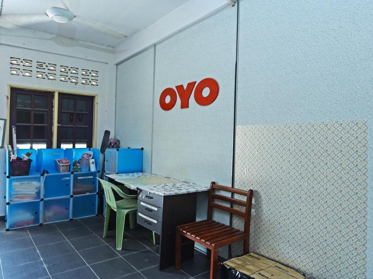 Oyo 90315 Chalet Pantai Rantau Panjang Kuala Rompin Eksteriør bilde